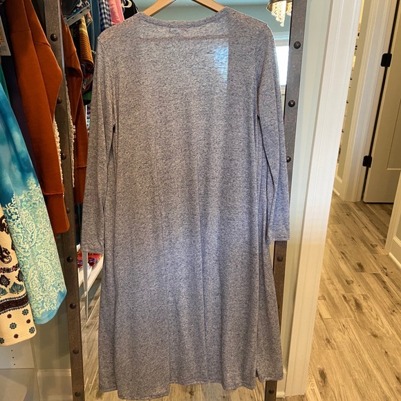 LuLaRoe Sarah Cardigan - Picture 2 of 3